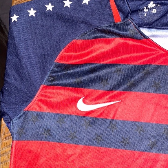 EUC 2017 USA Soccer Jersey - Picture 5 of 8